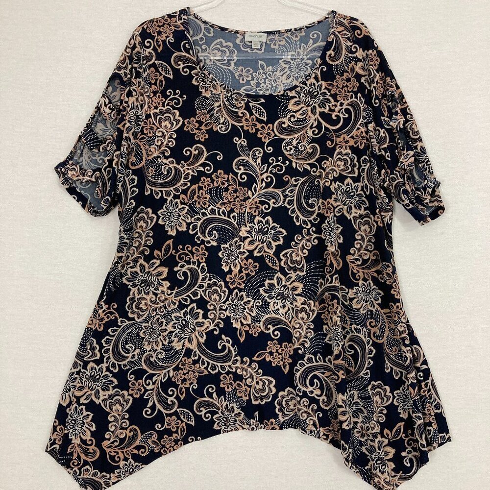 Avenue Floral Stretch Knit Cut Out Detail Sharkbite Hem Blouse size 18/20